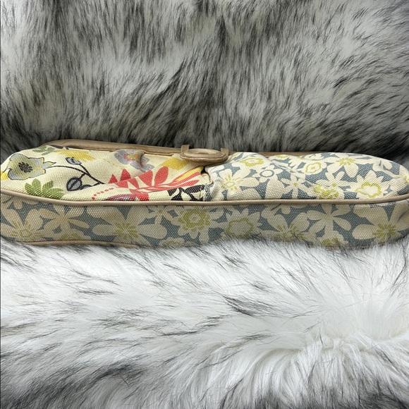 Fossil Elegant large Floral Patchwork Clutch/Wristlet in Tan and Multicolor - Picture 9 of 17